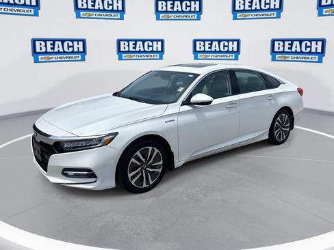 Used 2018 Honda Accord Touring image 1
