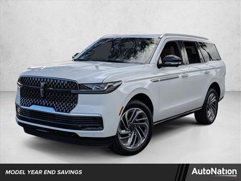 New 2025 Lincoln Navigator Reserve image 1