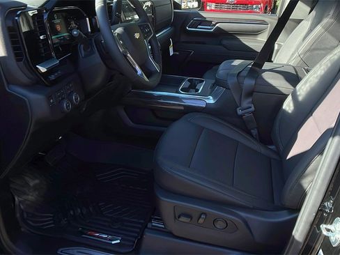 New 2026 Chevrolet Silverado 2500 LTZ w/ LTZ Premium Package image 12