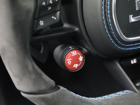 Used 2021 Bugatti Chiron Pur Sport image 25