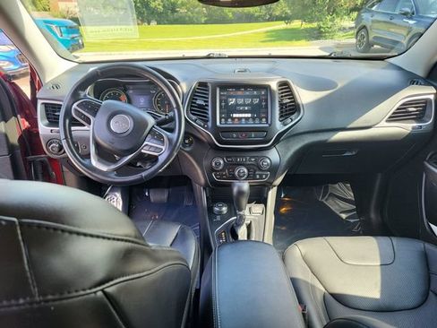 Used 2021 Jeep Cherokee Latitude Lux w/ Comfort/Convenience Group AWD/4WD image 17