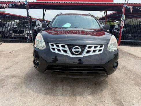 Used 2011 Nissan Rogue SV w/ Premium Pkg image 5