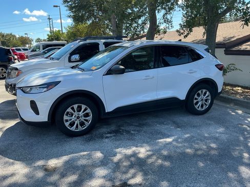 Used 2024 Ford Escape Active FWD image 3