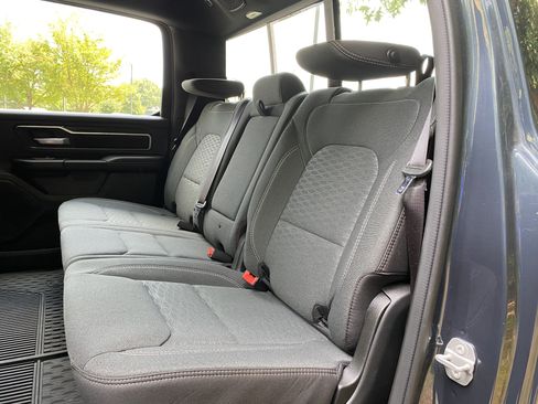 Used 2025 RAM 1500 Big Horn AWD/4WD image 36