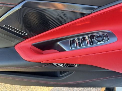 Used 2025 Chevrolet Corvette Z06 image 24