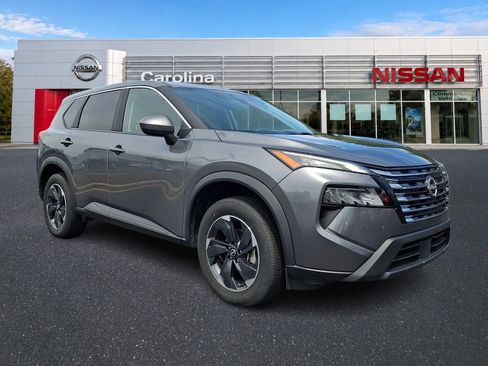 Used 2024 Nissan Rogue SV AWD/4WD image 1