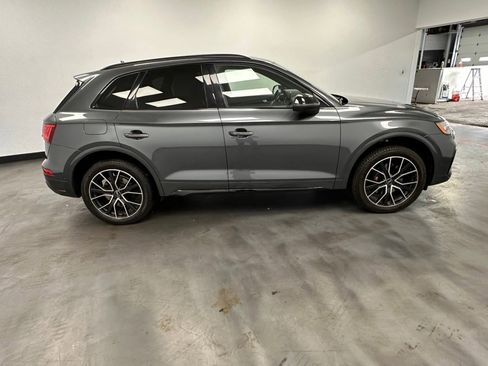 Used 2023 Audi SQ5 Prestige w/ Prestige Package image 6