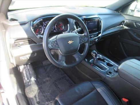 Used 2022 Chevrolet Traverse High Country image 14