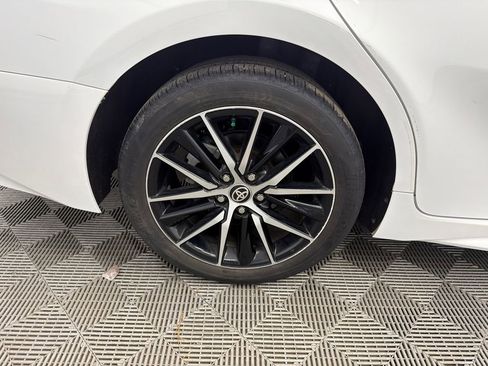 New 2024 Toyota Camry SE FWD image 18