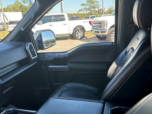 Used 2018 Ford F150 Platinum w/ Equipment Group 701A Luxury image 17