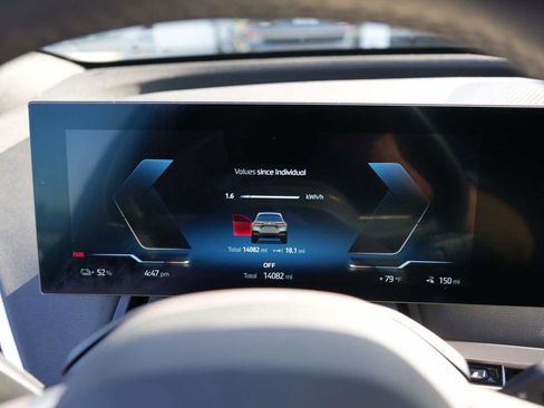 Used 2025 BMW iX xDrive50 w/ Premium Package image 18