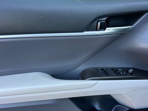 Certified 2021 Toyota Camry LE FWD image 12