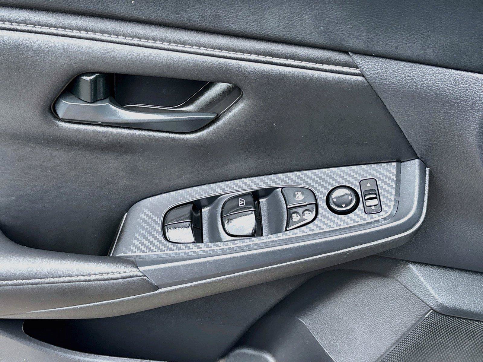 Used 2025 Nissan Sentra S FWD image 17