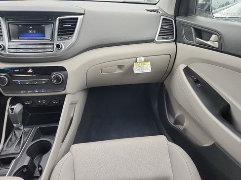Used 2018 Hyundai Tucson SE AWD/4WD image 11