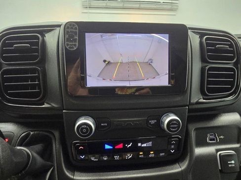 Used 2025 RAM ProMaster 2500 w/ Convenience Group FWD image 19
