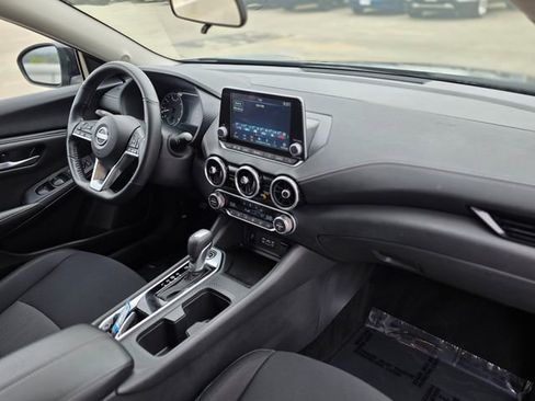 Used 2025 Nissan Sentra SV w/ All-Weather Package FWD image 9