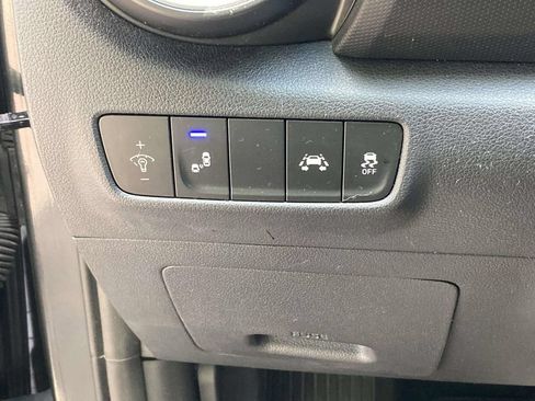 Used 2019 Hyundai Kona SEL FWD image 19