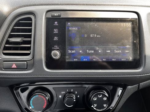 Used 2021 Honda HR-V Sport image 10