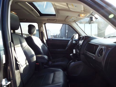 Used 2015 Jeep Patriot High Altitude image 25