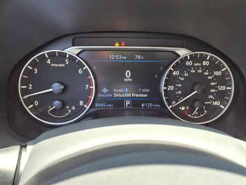 Used 2025 Nissan Altima 2.5 SV FWD image 11