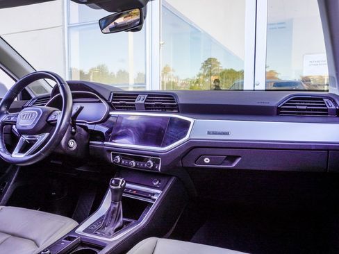 Used 2019 Audi Q3 2.0T Premium image 15