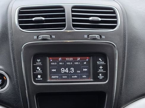 Used 2020 Dodge Journey SE image 18