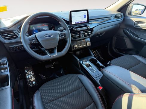 Certified 2025 Ford Escape ST-Line w/ Equipment Group 301A image 15