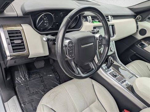 Used 2016 Land Rover Range Rover Sport HSE image 10
