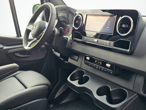 New 2026 Mercedes-Benz Sprinter 2500 image 27