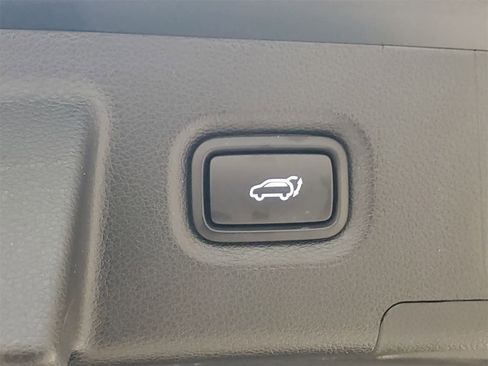 Used 2019 Hyundai Santa Fe Limited image 23