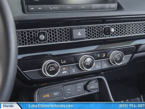 Certified 2025 Honda Civic Sport image 24