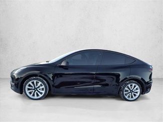 Used 2021 Tesla Model Y Long Range video 2