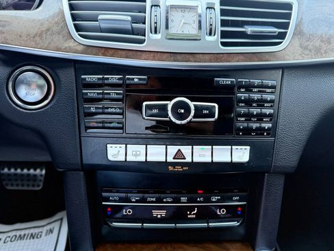 Used 2014 Mercedes-Benz E 350 4MATIC Sedan image 19