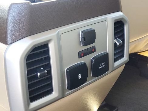Used 2019 Ford F150 Lariat w/ Equipment Group 502A Luxury AWD/4WD image 37