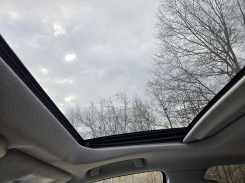 Used 2011 Toyota Tundra Grade image 29