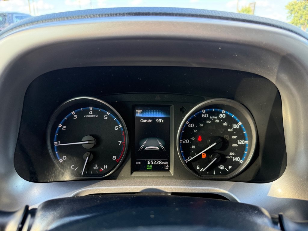 Used 2017 Toyota RAV4 LE w/ All Weather Liner Package FWD image 25