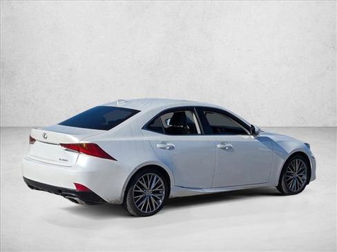 Used 2017 Lexus IS 200t image 5