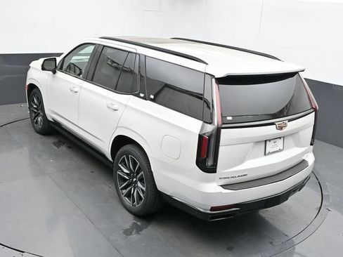 Used 2024 Cadillac Escalade Sport Platinum w/ LPO, Floor Liner Package AWD/4WD image 48