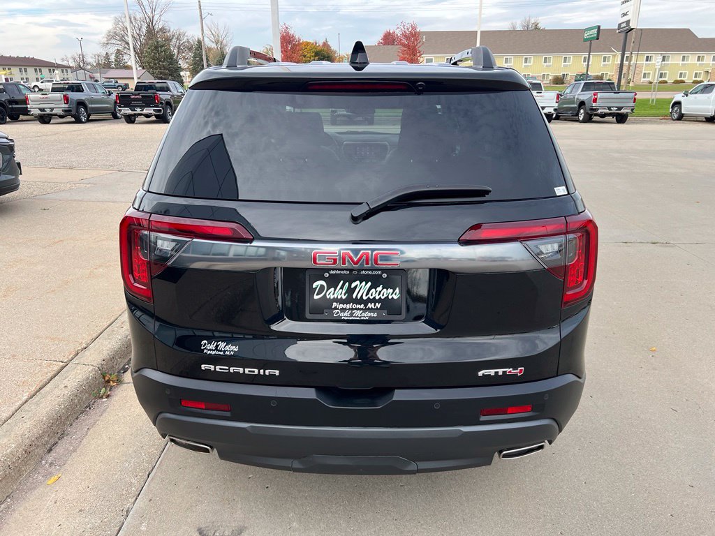 Used 2023 GMC Acadia AT4 w/ Technology Package AWD/4WD image 8