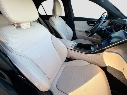 Used 2022 Mercedes-Benz C 300 Sedan image 14