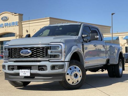New 2026 Ford F450 Platinum image 2