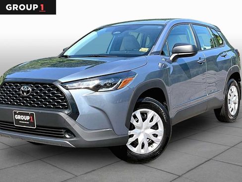 Used 2023 Toyota Corolla Cross L FWD image 1
