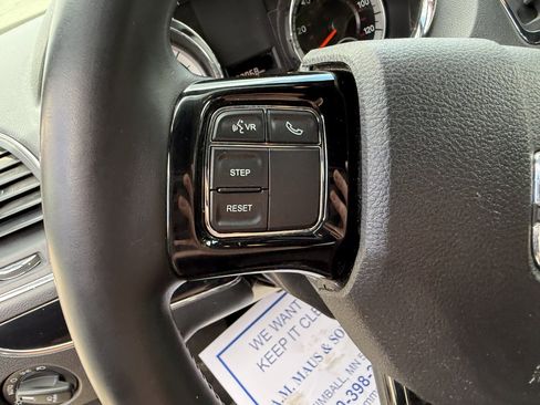 Used 2019 Dodge Grand Caravan SXT FWD image 21