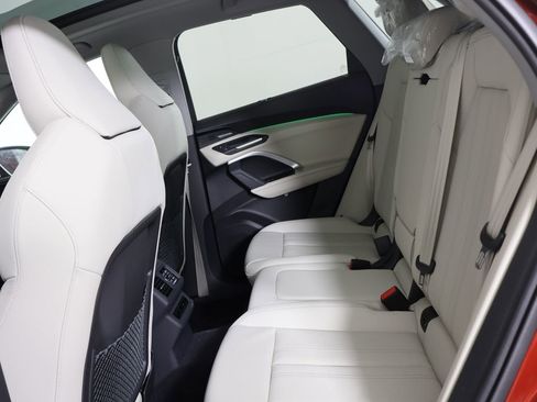 New 2025 Audi Q5 Premium Plus image 23