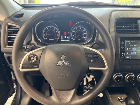 Used 2025 Mitsubishi Outlander Sport AWD image 8