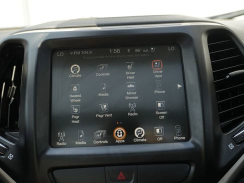 Used 2017 Jeep Cherokee High Altitude w/ Luxury Group AWD/4WD image 53