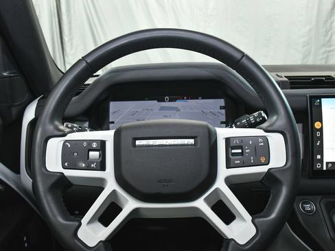 Used 2025 Land Rover Defender 110 S AWD/4WD image 32