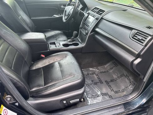 Used 2015 Toyota Camry XLE FWD image 13