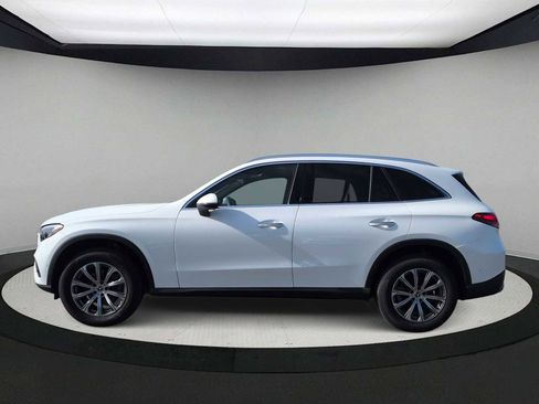 Used 2023 Mercedes-Benz GLC 300 4MATIC image 5