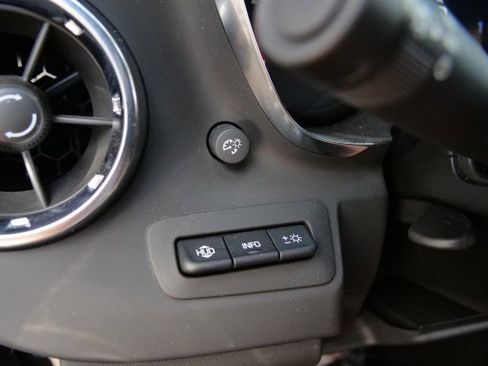 Used 2022 Chevrolet Camaro ZL1 image 23